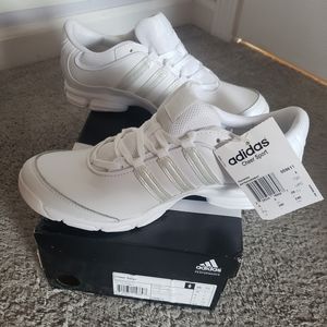 Adidas Cheer/Dance Sneaker unworn/new with tags